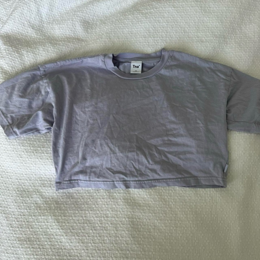 Aritzia TNA crop top